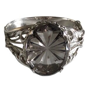 Silver Whiting & Davis Gray Starburst Glass Oval Stone Hinged Bracelet 7”